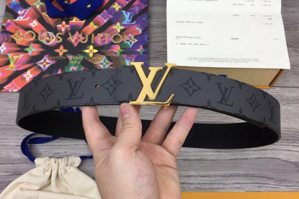 Replica Louis Vuitton M0285V LV Initiales 40mm Reversible belt in Monogram Eclipse Canvas With Gold Buckle