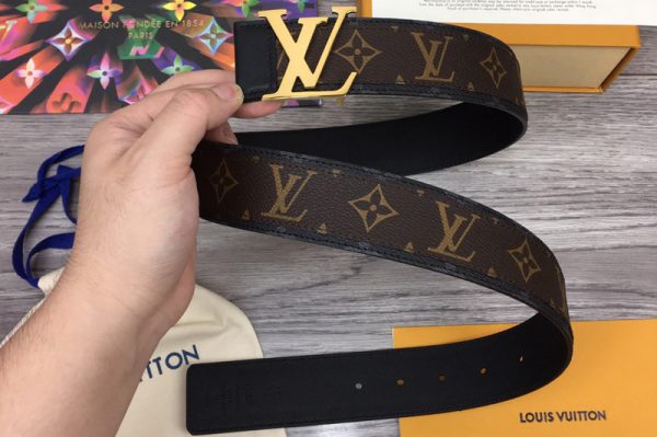 Replica Louis Vuitton M0286V LV Initiales 40mm Reversible belt in Monogram Canvas