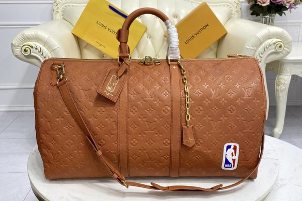 Replica Louis Vuitton M57973 LV x NBA Keepall Bandoulière 55 travel bag in Brown Ball Grain leather