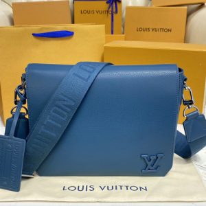 Replica Louis Vuitton M59327 LV New Messenger Bag in blue Aerogram leather