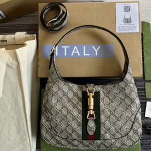 Replica Gucci x Balenciaga 636706 The Hacker Project small Jackie 1961 bag in Beige and ebony GG Supreme canvas with white Balenciaga print