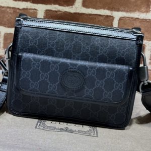 Replica Gucci 674164 Messenger bag with Interlocking G in Black GG Supreme canvas