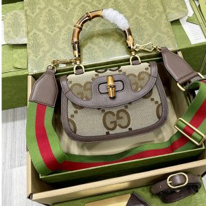 Replica Gucci 675797 Small jumbo GG bag with bamboo in Camel and ebony jumbo GG canvas