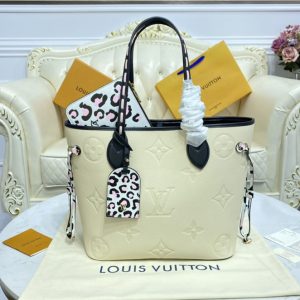 Replica Louis Vuitton M58525 LV Neverfull MM tote Bag in Cream Monogram Empreinte leather