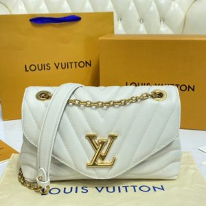 AAA Replica Louis Vuitton M58553 LV New Wave Chain Bag Smooth Cowhide  Leather Agathe Pink