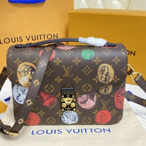 Replica Louis Vuitton M59257 LV Pochette Metis handbag in Monogram Cameo printed canvas
