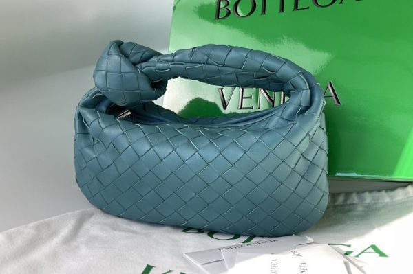 Replica Bottega Veneta 609409 Mini Jodie Rounded hobo bag in Blue Intrecciato leather