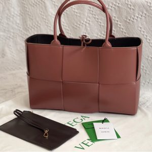 Replica Bottega Veneta 609175 Arco tote bag in Bordeaux Intrecciato leather