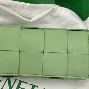 Replica Bottega Veneta 639367 Cassette belt bag in Pistachio Intrecciato Nappa leather