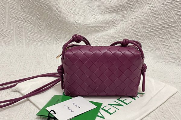 Replica Bottega Veneta 666683 Loop cross-body mini bag in Cinnabar Intrecciato leather