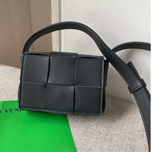 Replica Bottega Veneta 666688 Cassette mini bag in Black Intreccio leather