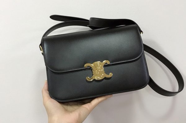 Replica Celine 187363 medium triomphe bag in Black shiny calfskin