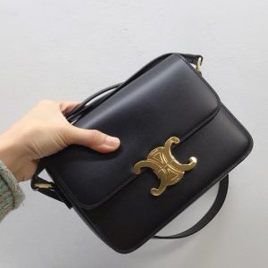 Replica Celine 188423 Teen triomphe bag in Black shiny calfskin