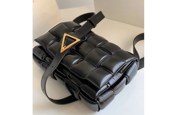 Replica Bottega Veneta 591970 padded cassette bag in Black Lambskin Leather With Gold Hardware