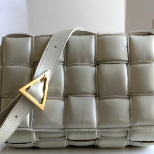 Replica Bottega Veneta 591970 padded cassette bag in White Lambskin Leather