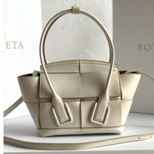 Replica Bottega Veneta 600606 BV Mini Arco Top-handle Bag In White Calfskin Leather