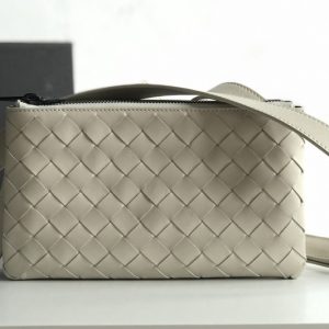 Replica Bottega Veneta 609692 BV Mini messenger bag In White classic woven nappa leather