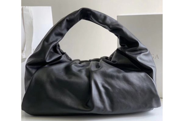 Replica Bottega Veneta 610524 The shoulder Pouch bag in Black Calfskin Leather