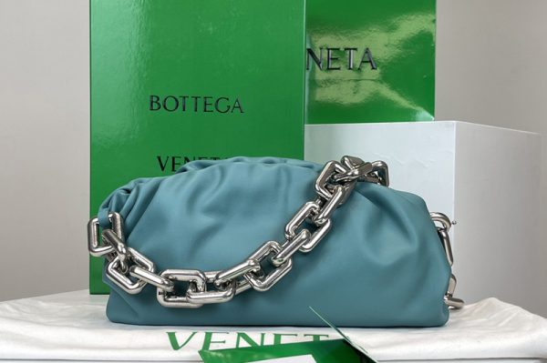 Replica Bottega Veneta 620230 Chain Pouch Shoulder Bag in Blue Lambskin Leather With Silver Chain