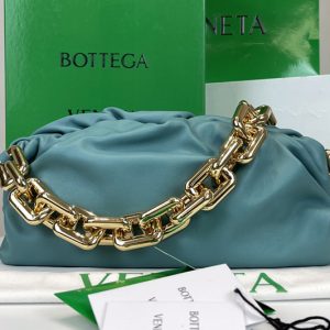 Replica Bottega Veneta 620230 Chain Pouch Shoulder Bag in Blue Lambskin Leather With Gold Chain