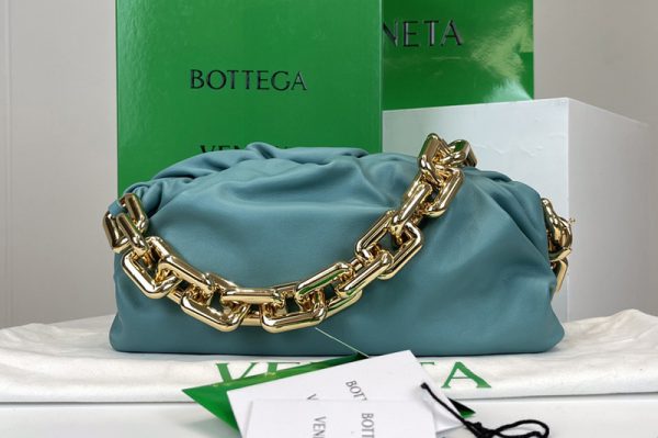 Replica Bottega Veneta 620230 Chain Pouch Shoulder Bag in Blue Lambskin Leather With Gold Chain