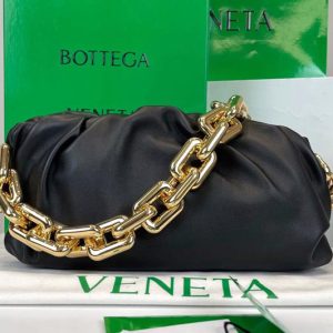 Replica Bottega Veneta 620230 Chain Pouch Shoulder Bag in Black Lambskin Leather With Gold Chain