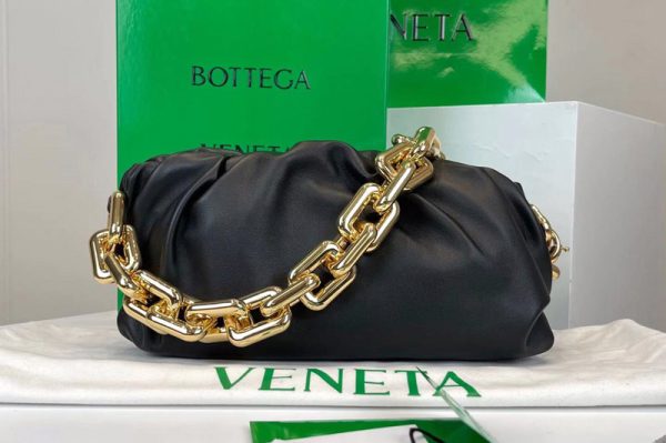 Replica Bottega Veneta 620230 Chain Pouch Shoulder Bag in Black Lambskin Leather With Gold Chain