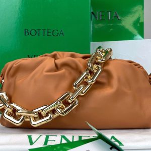 Replica Bottega Veneta 620230 Chain Pouch Shoulder Bag in Tan Lambskin Leather With Gold Chain