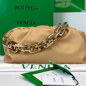 Replica Bottega Veneta 620230 Chain Pouch Shoulder Bag in Sand Lambskin Leather With Gold Chain