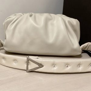 Replica Bottega Veneta 620954 BV The Body Pouch Belt bag in White Lambskin Leather