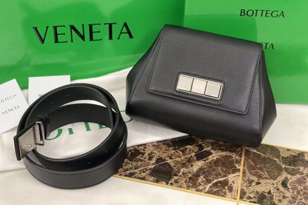 Replica Bottega Veneta 631117 Mini belt bag in Black textured leather