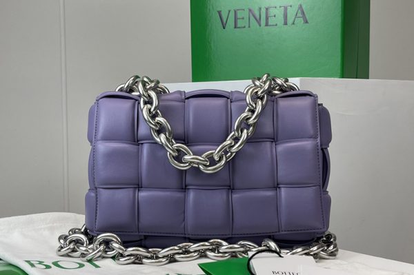 Replica Bottega Veneta 631421 The Chain Cassette bag in maxi Purple Intrecciato Nappa leather With Silver Chain