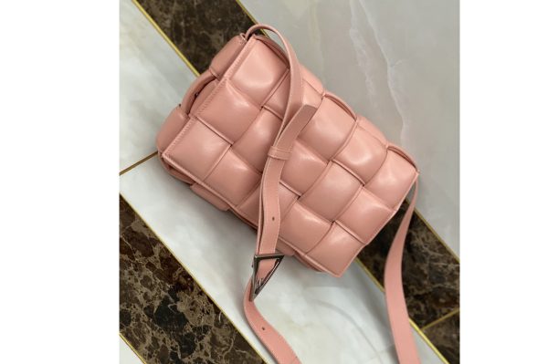 Replica Bottega Veneta 591970 padded cassette bag in Pink Lambskin Leather