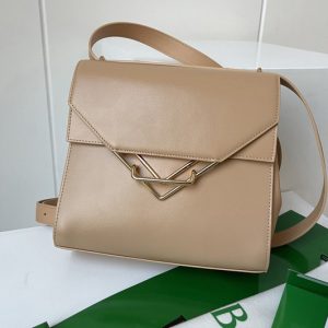 Replica Bottega Veneta 652391 The Clip Squared shoulder bag in Almond Box Calf Leather