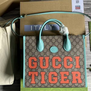 Replica Gucci ‎659983 Gucci Tiger GG small tote bag in Beige and ebony GG Supreme canvas