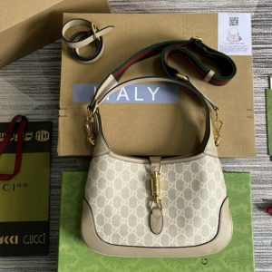 Replica Gucci Jackie 1961 small GG shoulder bag in Beige and white GG Supreme canvas