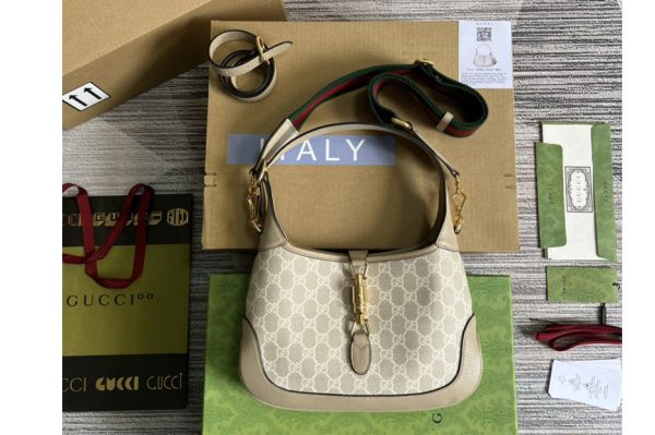 Replica Gucci Jackie 1961 small GG shoulder bag in Beige and white GG Supreme canvas