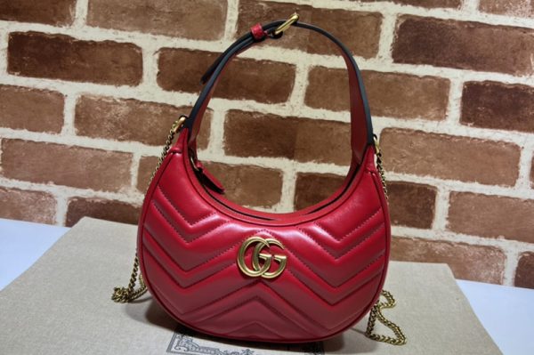 Replica Gucci 699514 GG Marmont half-moon-shaped mini bag in Red matelassé chevron leather