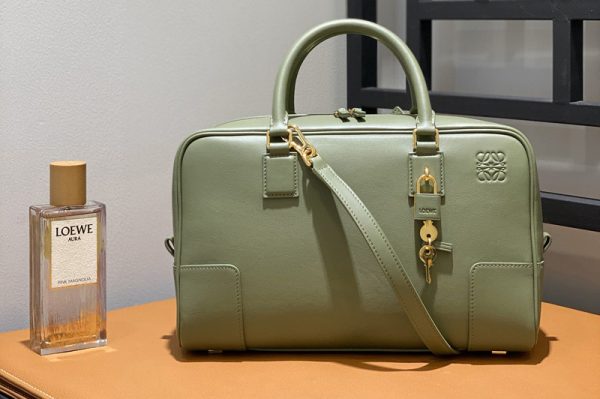 Replica Loewe Amazona 28 bag in Green nappa calfskin