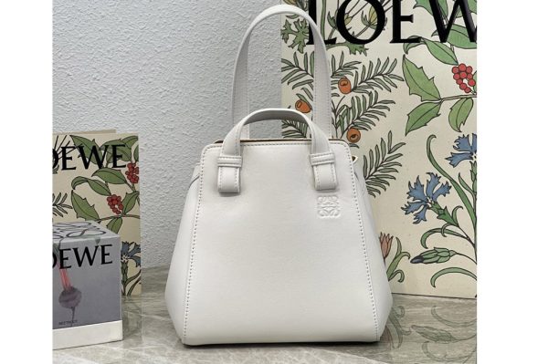 Replica Loewe Hammock Nugget bag in White nappa calfskin