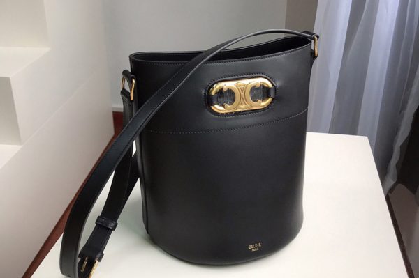 Replica Celine 193043 bucket maillon triomphe Bag in Black natural calfskin