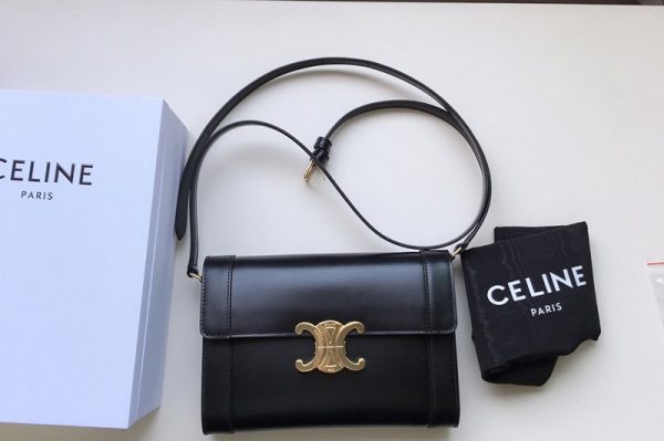 Replica Celine 195263 Strap bag triomphe in Black natural calfskin