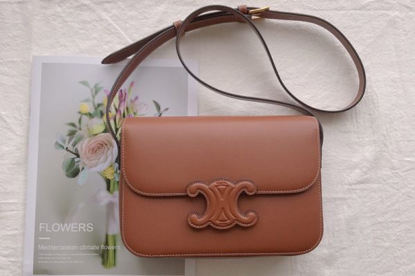 Replica Celine 199223 MEDIUM BAG CUIR TRIOMPHE IN Tan NATURAL CALFSKIN