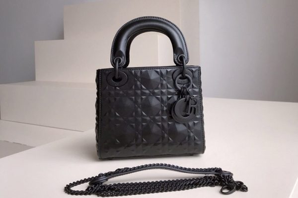 Replica Dior M0505 Mini Lady Dior bag Black Cannage Calfskin with Diamond Motif