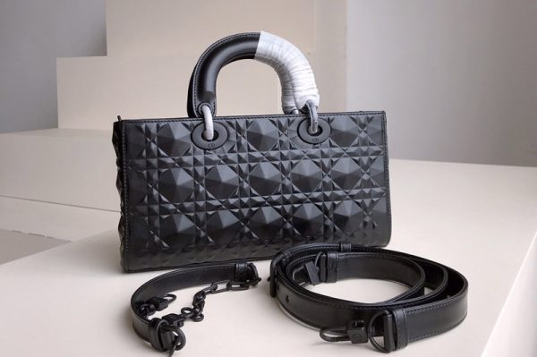 Replica Dior M0540 Lady D-Joy bag in Black Cannage Calfskin with Diamond Motif