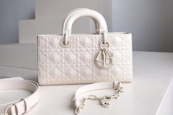 Replica Dior M0540 Lady D-Joy bag in White Cannage Calfskin with Diamond Motif