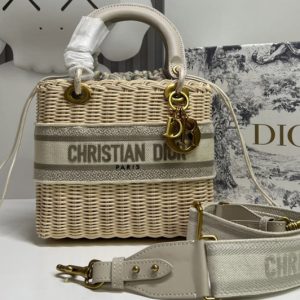 Replica Christian Dior M0565 Medium Lady Dior handbag in Natural Wicker and Beige Dior Oblique Jacquard