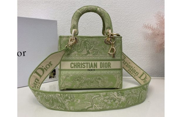 Replica Christian Dior M0565 Dior Medium Lady d-lite bag in Green Toile de Jouy Embroidery