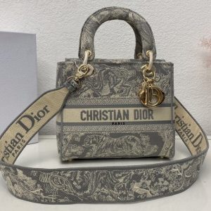 Replica Christian Dior M0565 Dior Medium Lady d-lite bag in Gray Toile de Jouy Embroidery