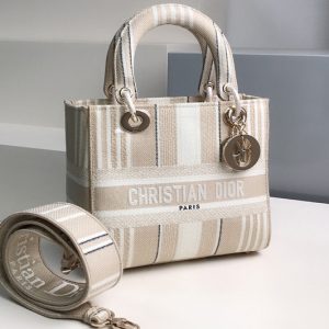 Replica Christian Dior M0565 Dior Medium Lady d-lite bag in Beige Stripes Embroidery